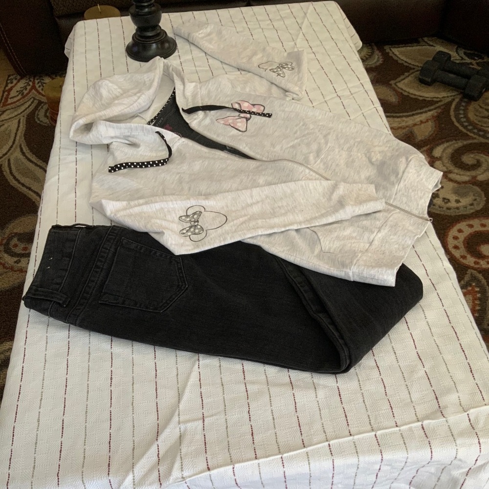NWOT DISNEY Hoodie